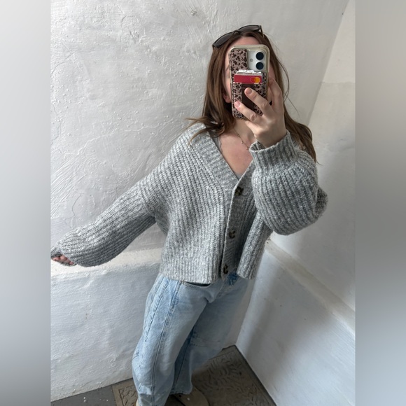 Sold market place pickup - do not buy. (Can’t delete since open offers) - Picture 11 of 13